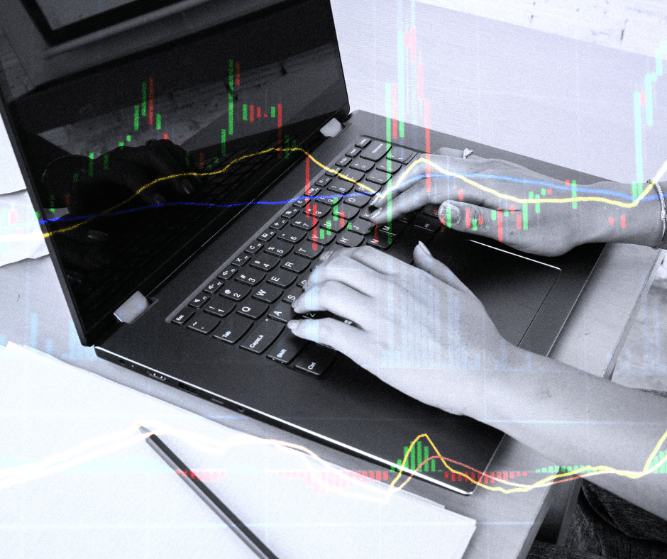 When trading with Support and Resistance levels, we often see horizontal lines drawn on charts, as these are the most common.  However, they can also be depicted using channel lines connecting past price points.