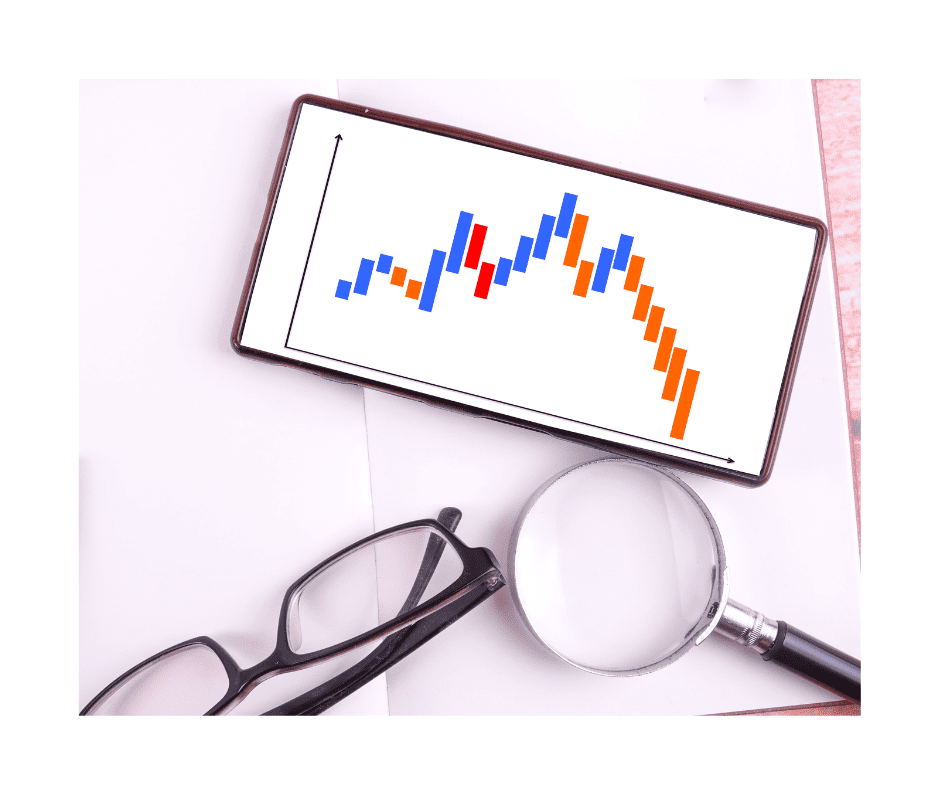 Being a Forex trader means you need a well-thought-out strategy, diligently manage risk, and gradually build your trading skills to maximize returns.